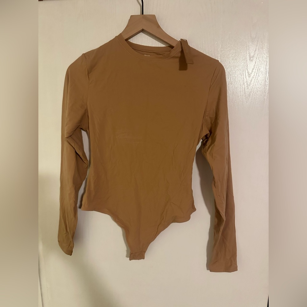 Skims - Tan Long Sleeve Women's Bodysuit